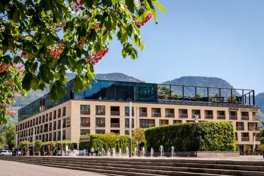 Außenansicht Hotel Therme Meran