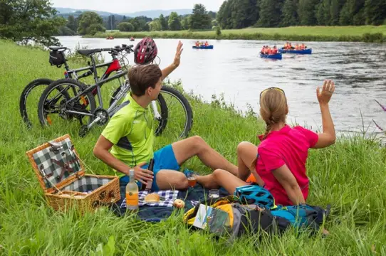 Radfahrer am Regen bei Miltach